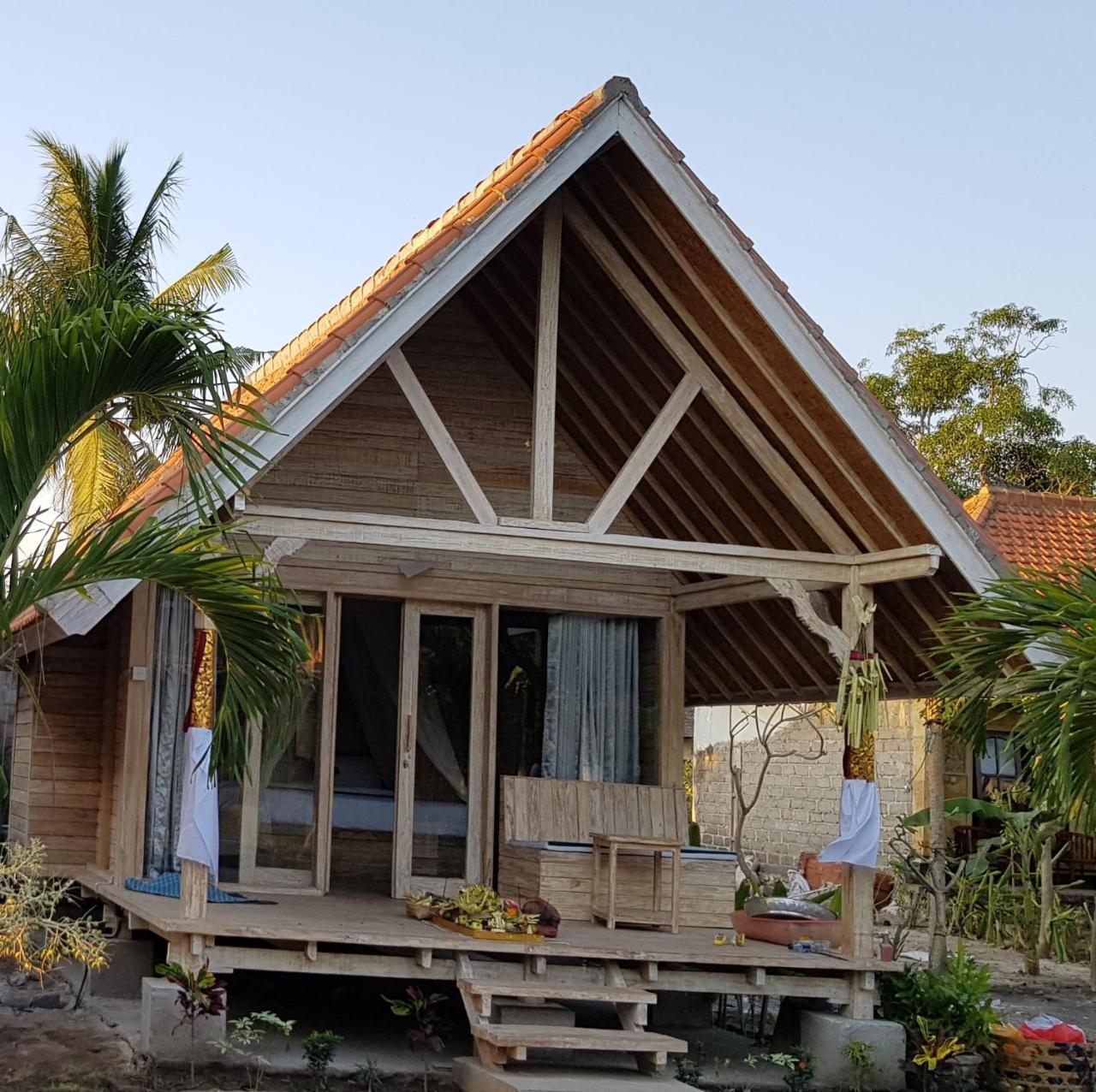 Tiki Bar And More Nusa Lembongan Exterior foto